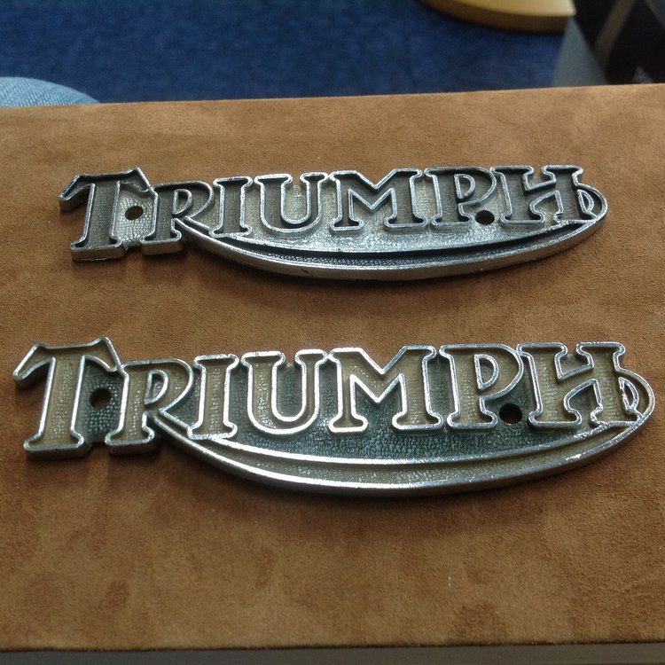 triumph t120 tank badge