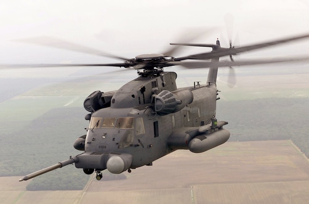 MH-53J_Pave_Low_Mission_Descent_(altered).jpg
