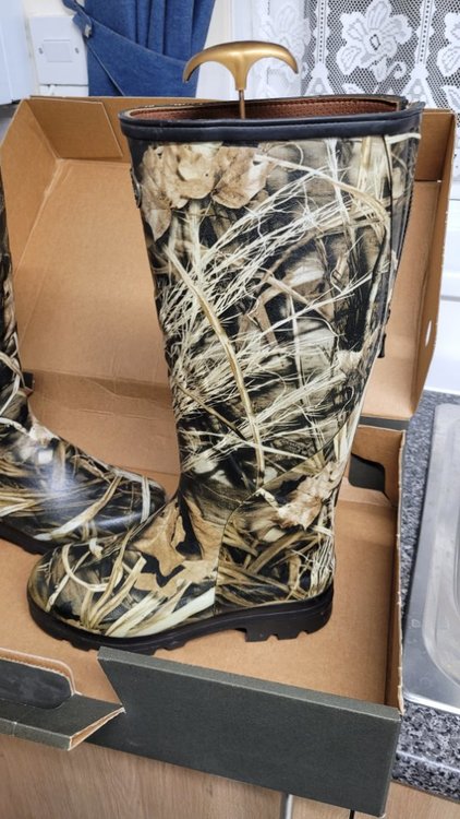 LE CHAMEAU CAMO BOOTS. - Other Sales - Pigeon Watch Forums