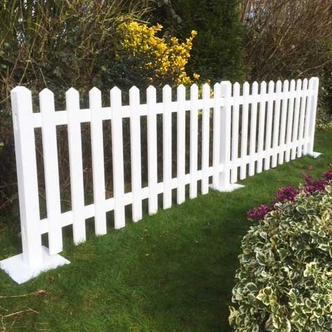 white-events-picket-fencing_02.jpg